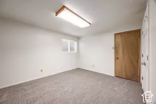 1556 E Petunia Way S, Sandy, UT 84092 - Photo 19