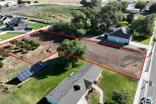 2114 W 800 N, Clinton, UT 84015 - Photo 1