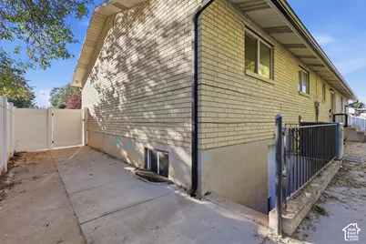 5580 S 3000 W, Roy, UT 84067 - Photo 23