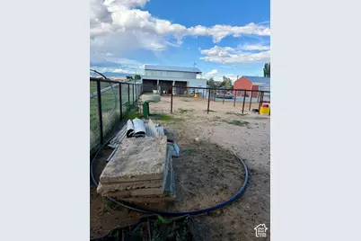 180 S 2500 W, Maeser, UT 84078 - Photo 59