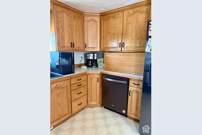 180 S 2500 W, Maeser, UT 84078 - Photo 9