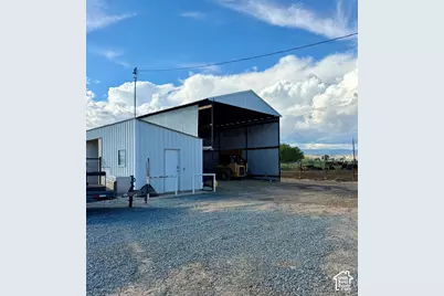 180 S 2500 W, Maeser, UT 84078 - Photo 49