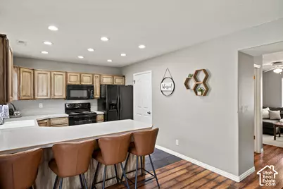 1032 Sara Ln, Ogden, UT 84404 - Photo 7