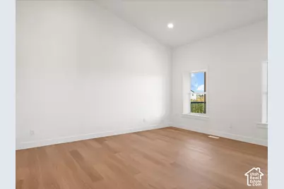 261 E Mariner Cir, Garden City, UT 84028 - Photo 13
