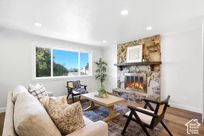 353 S 1000 E, Kaysville, UT 84037 - Photo 5