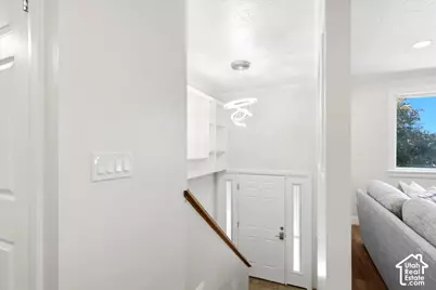 353 S 1000 E, Kaysville, UT 84037 - Photo 3