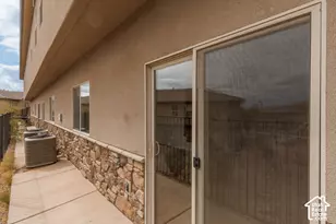 370 W Buena Blvd, Washington, UT 84780 - Photo 21