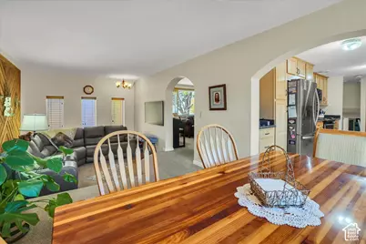 698 N Parkway Ave, Tooele, UT 84074 - Photo 15