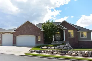 628 Eagle Pass, North Salt Lake, UT 84054 - Photo 1