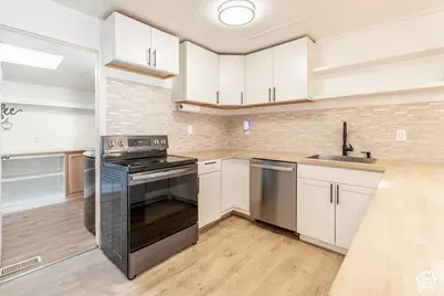 8400 S 4000 W #196, West Jordan, UT 84088 - Photo 17