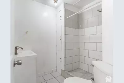 8400 S 4000 W #196, West Jordan, UT 84088 - Photo 37