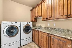 4476 N Crest Ridge Rd, Lehi, UT 84048 - Photo 29