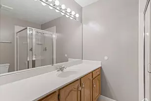 8354 S Oak Gate Dr W, West Jordan, UT 84081 - Photo 15