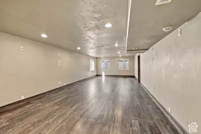 9036 S Coppering Ave W, West Jordan, UT 84081 - Photo 35