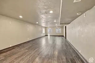 9036 S Coppering Ave W, West Jordan, UT 84081 - Photo 35