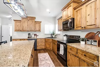3034 S Edgewater Ln., Syracuse, UT 84075 - Photo 13