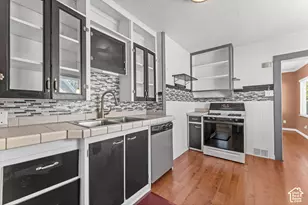 146 W 200 N, Springville, UT 84663 - Photo 9
