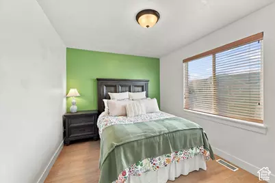 1058 E Garden Bend Pl S, Sandy, UT 84094 - Photo 11