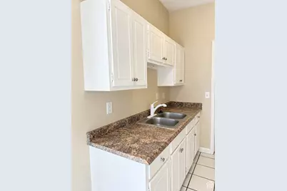 2389 S Keys St W, West Valley, UT 84119 - Photo 5