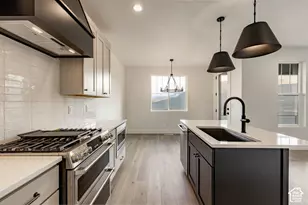 6055 N Fairview Dr, Heber City, UT 84032 - Photo 9