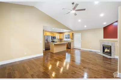 10242 N Redwood Dr, Cedar Hills, UT 84062 - Photo 5