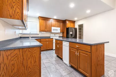 10121 S Eden Ridge Dr W, South Jordan, UT 84095 - Photo 9