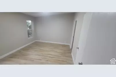 4610 S Aspen Ln, Taylorsville, UT 84123 - Photo 9