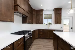 10307 N Vis Ln, Elwood, UT 84337 - Photo 15