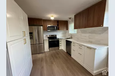 1764 N 550 W, Clinton, UT 84015 - Photo 5