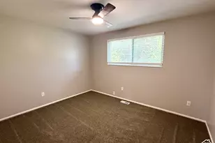 1764 N 550 W, Clinton, UT 84015 - Photo 9