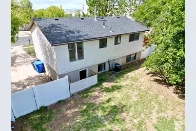 1764 N 550 W, Clinton, UT 84015 - Photo 17