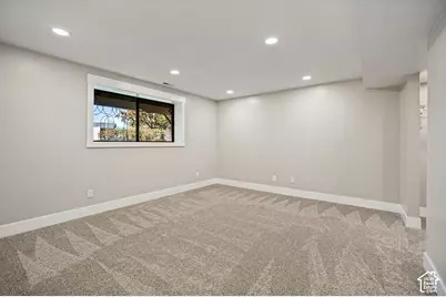 438 S 450 W, Layton, UT 84041 - Photo 15