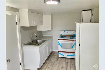 75 E 400 S, Richfield, UT 84701 - Photo 21
