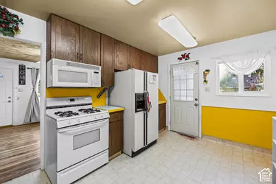 363 Highland Dr, Tooele, UT 84074 - Photo 7
