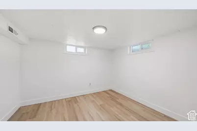 235 E 300 N, Orem, UT 84057 - Photo 11