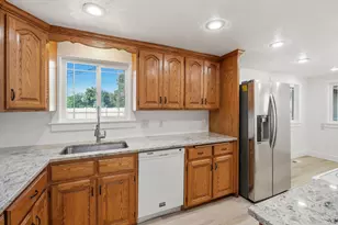 235 E 300 N, Orem, UT 84057 - Photo 5