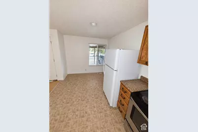 3077 W Lehman Ave, West Valley, UT 84119 - Photo 3
