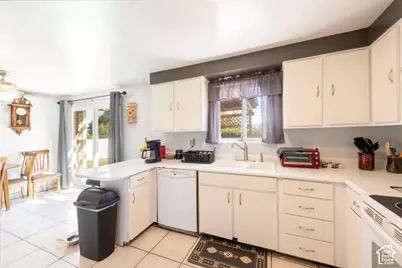 4289 S Deno Dr, West Valley, UT 84120 - Photo 7