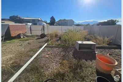 4025 W Hazy Cir, Taylorsville, UT 84129 - Photo 11