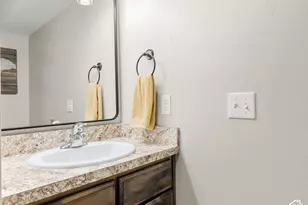 834 N Buffsilt Ct, Garden City, UT 84028 - Photo 37