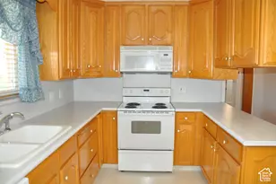 441 E Mary Rose Dr S, Murray, UT 84107 - Photo 19