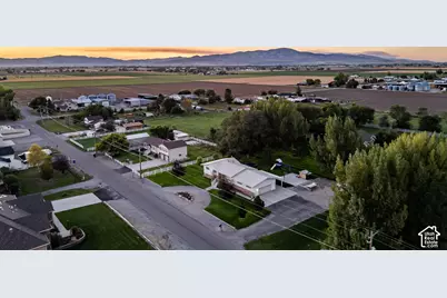 4310 W 9600 N, Elwood, UT 84337 - Photo 35