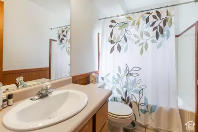 2931 E La Joya Dr, Holladay, UT 84124 - Photo 25
