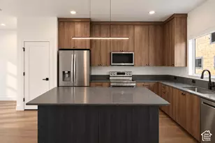 1225 S Glendale Dr, Salt Lake City, UT 84104 - Photo 11