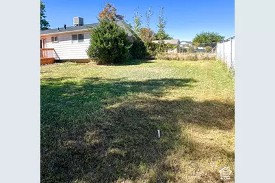 5333 Peachwood Cir, Taylorsville, UT 84118 - Photo 37