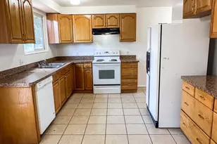 5333 Peachwood Cir, Taylorsville, UT 84118 - Photo 9