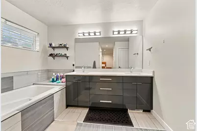 3296 S 2400 W, West Haven, UT 84401 - Photo 15