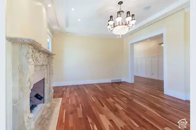 2807 E Saint Marys Way S, Salt Lake City, UT 84108 - Photo 3
