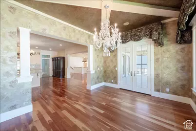 2807 E Saint Marys Way S, Salt Lake City, UT 84108 - Photo 11