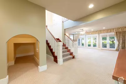 2807 E Saint Marys Way S, Salt Lake City, UT 84108 - Photo 27